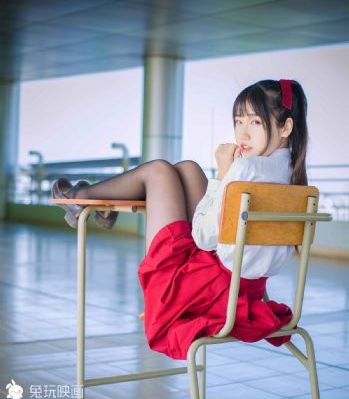美女热舞诱惑