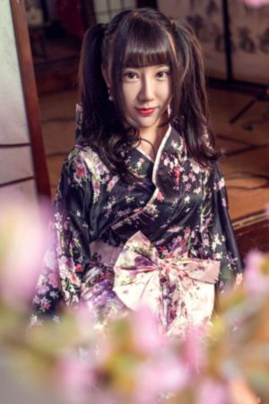 被盯上的女神天使圣蒂亚