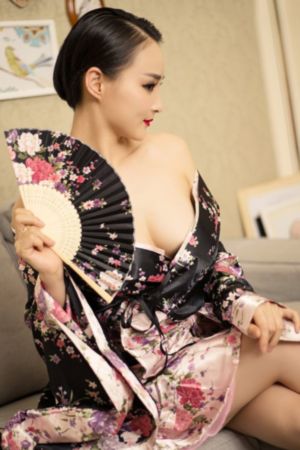 朱丽安·摩尔迷宫