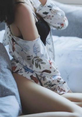 背德看护妇 电影
