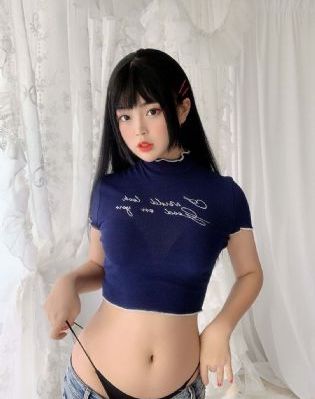 厨房脱岳裙子在后面挺电影