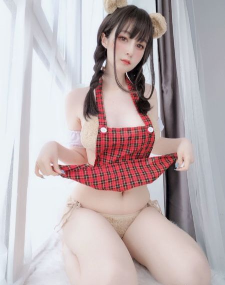 日本年轻的妈妈