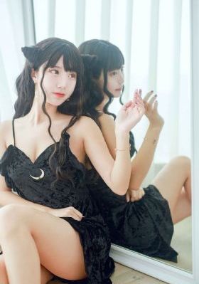 抖胸舞蹈